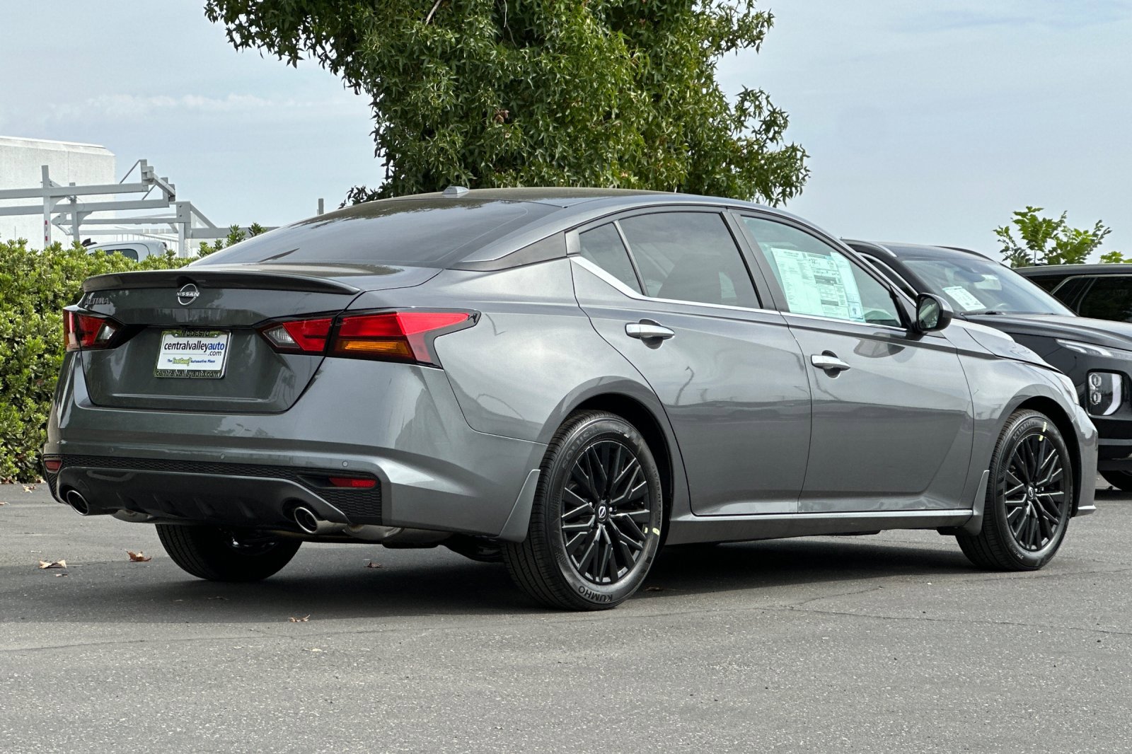 2025 Nissan Altima SV Special Edition photo 2