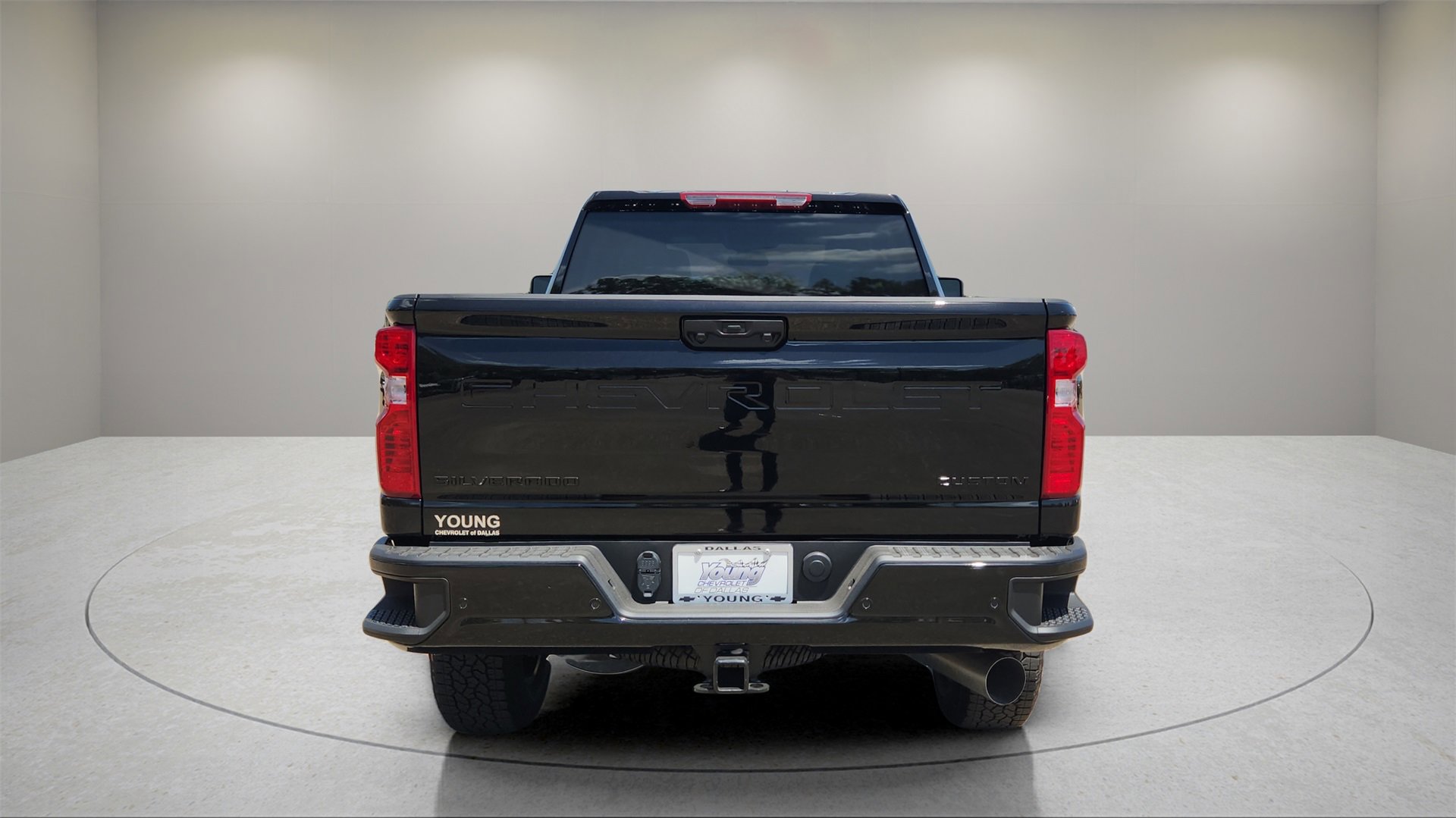 2025 Chevrolet Silverado 2500HD Custom photo 4