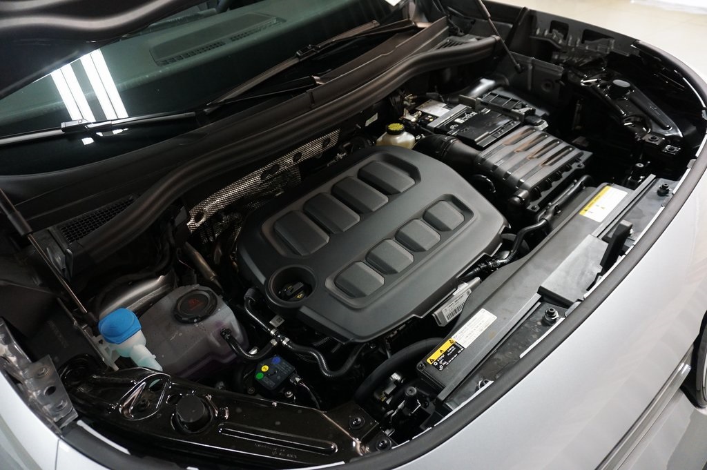 2025 Volkswagen Tiguan SE photo 29