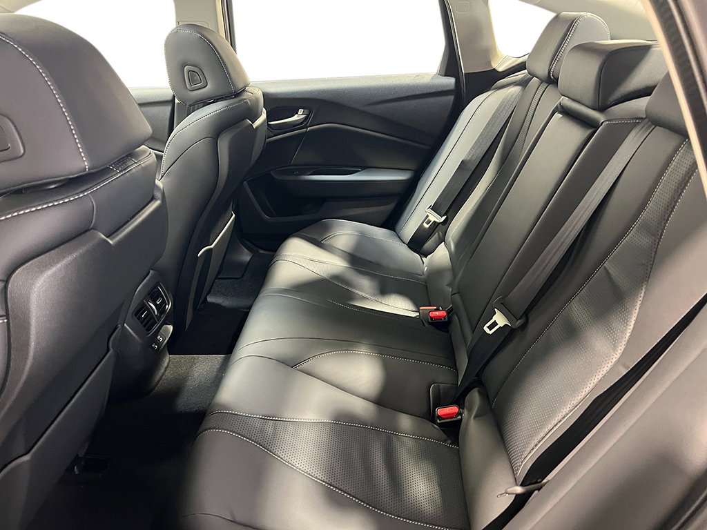 2025 Acura TLX Technology photo 24