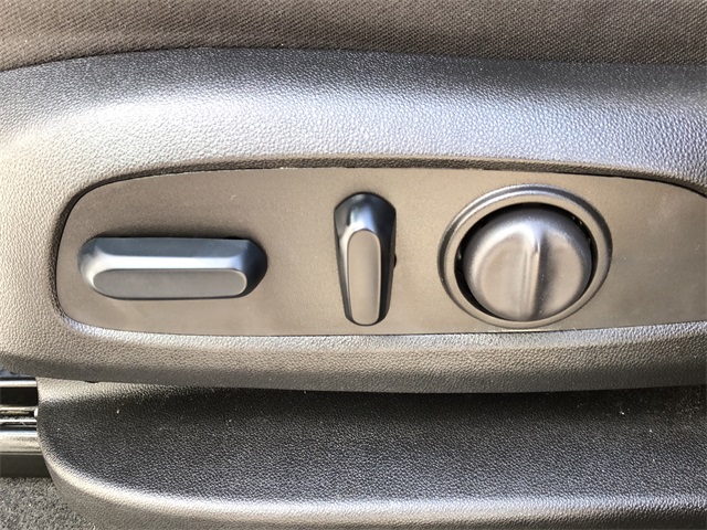 2023 Gmc Terrain SLE photo 26