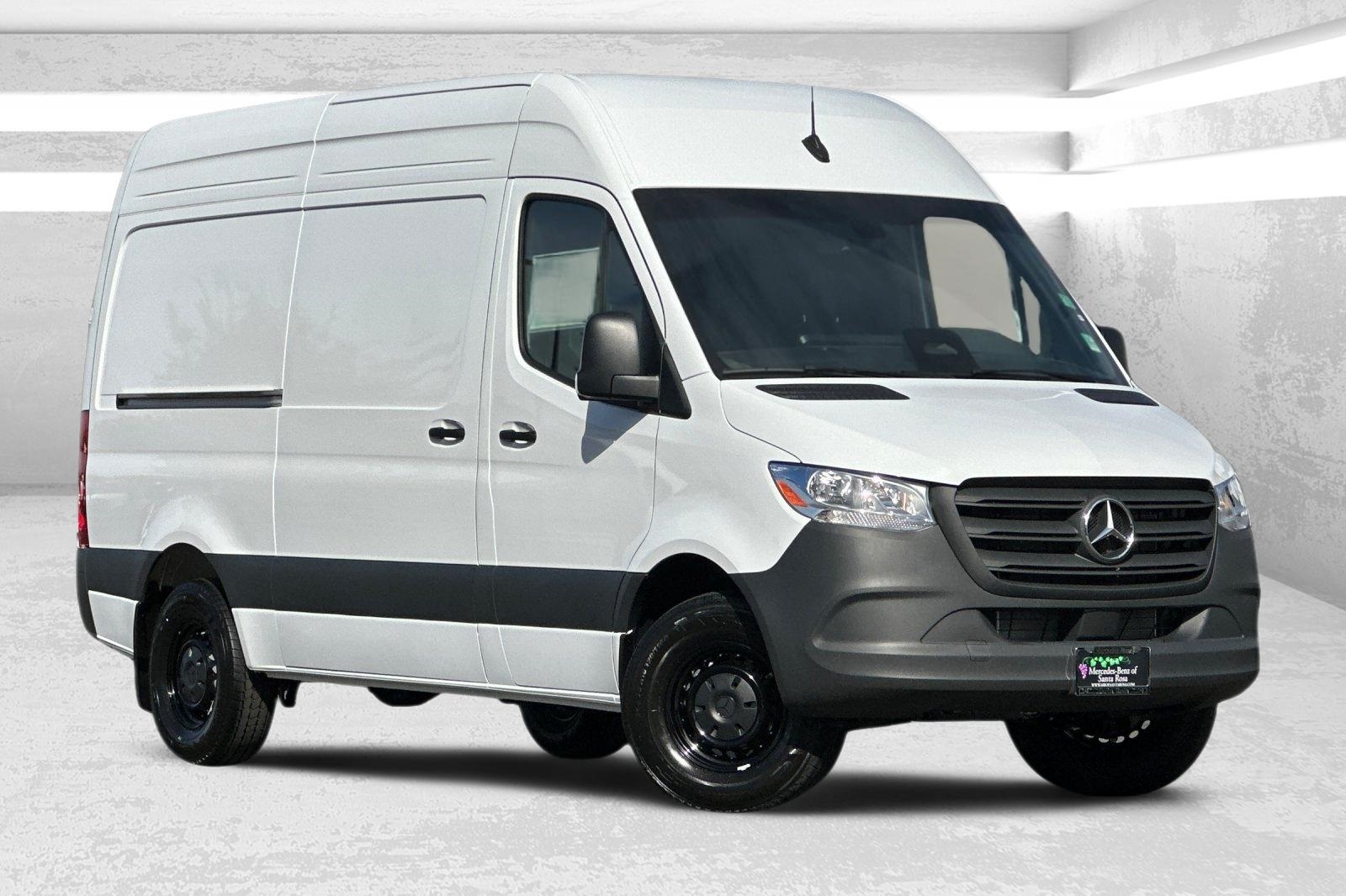2026 Mercedes-Benz Sprinter Cargo Van Base's photo