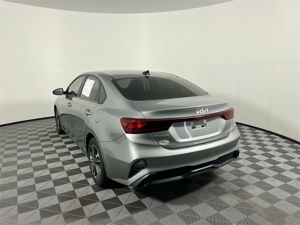 2023 Kia Forte LXS photo 6