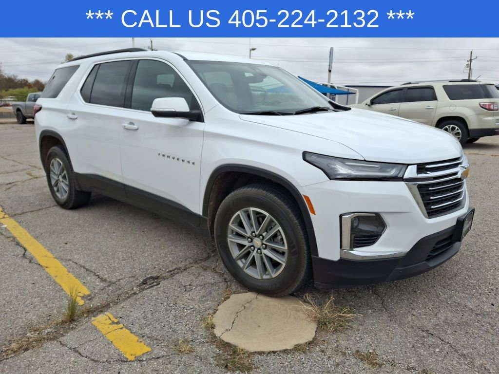 2023 Chevrolet Traverse Cloth photo 3