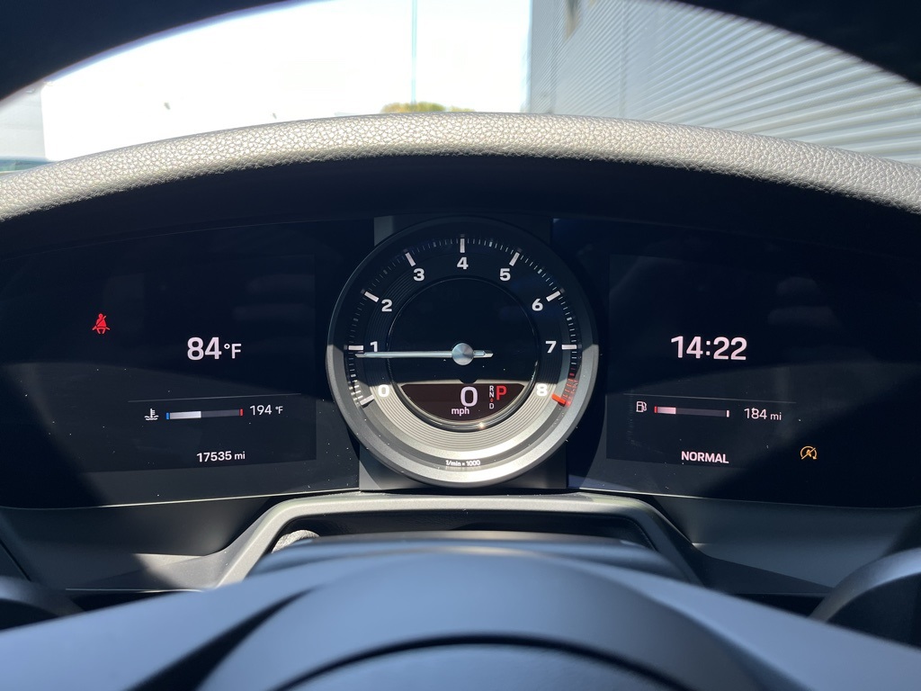 2023 Porsche 911 T photo 13