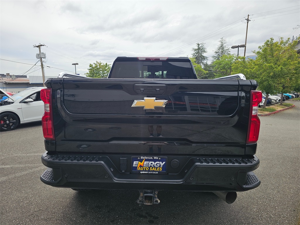 2022 Chevrolet Silverado 2500HD High Country photo 3