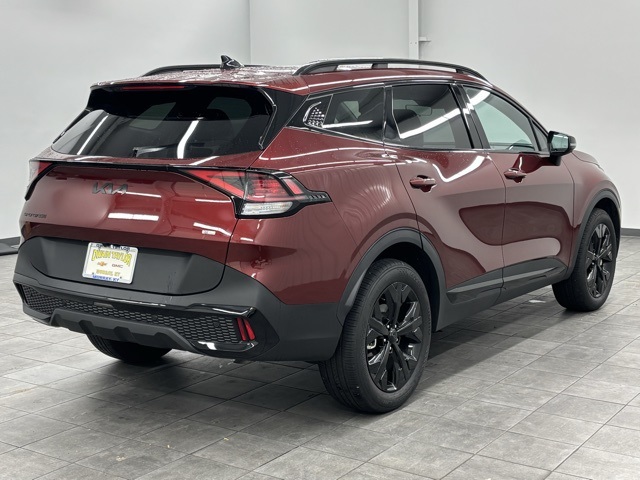 2025 Kia Sportage X-Line photo 2