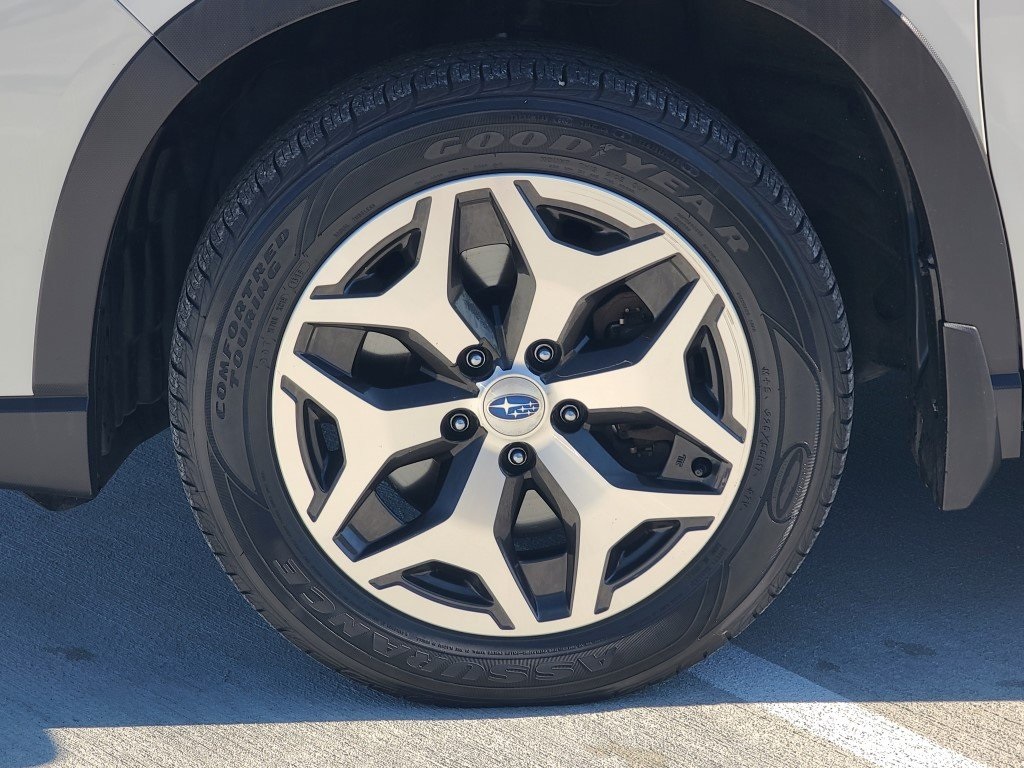 2021 Subaru Forester Premium photo 19
