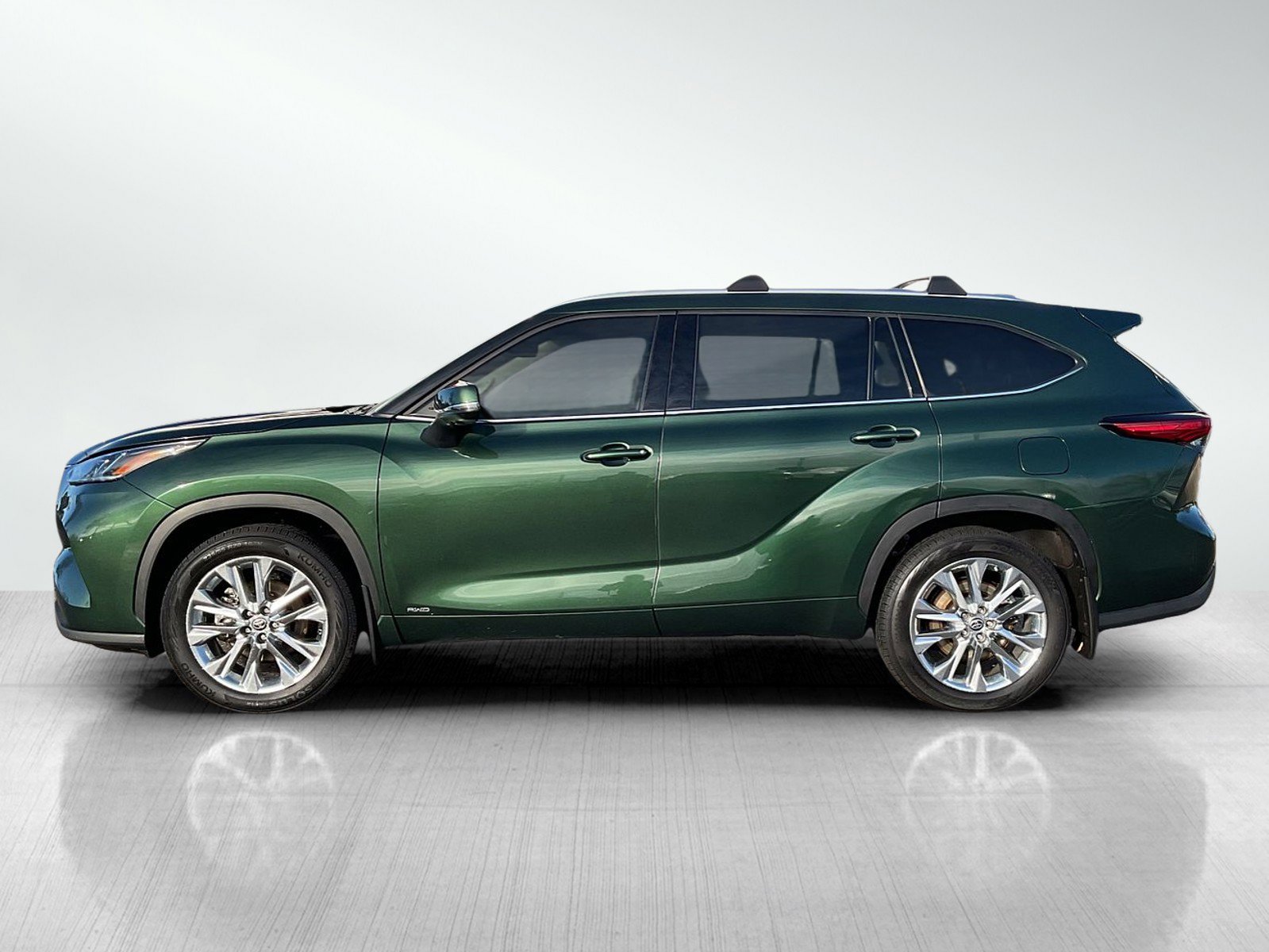 Used 2023 Toyota Highlander Limited with VIN 5TDXBRCH5PS581386 for sale in Brainerd, Minnesota
