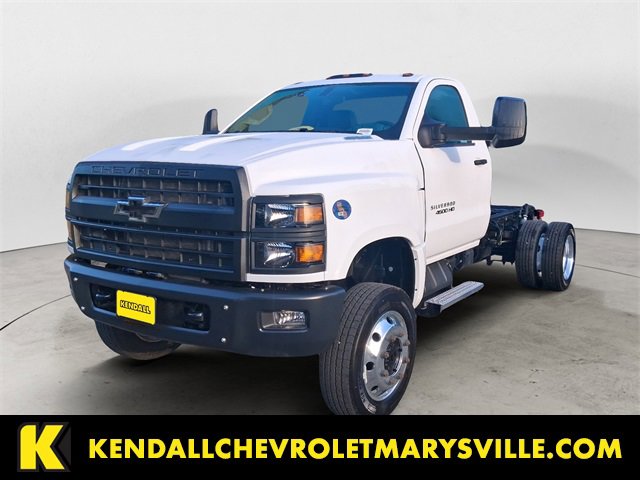 2024 Chevrolet Silverado 4500 Medium Duty Chassis Cab Work Truck's photo