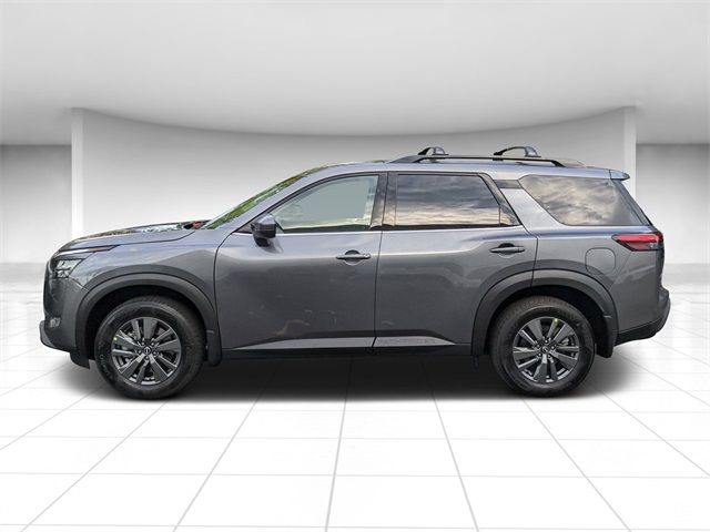 2025 Nissan Pathfinder SV photo 2