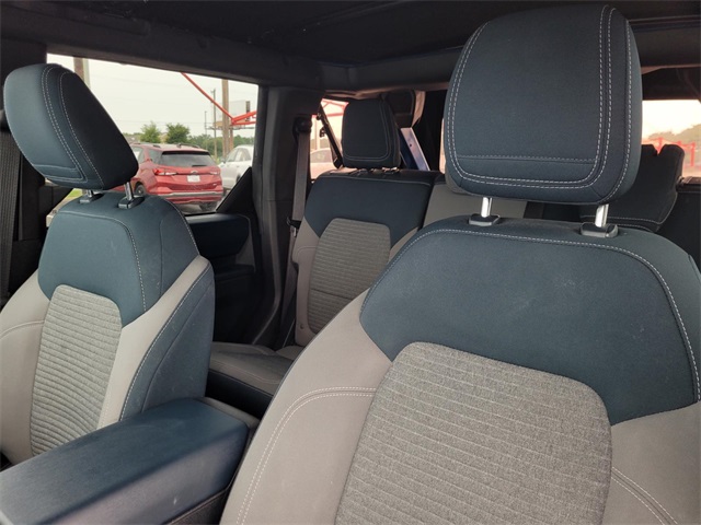 2022 Ford Bronco Outer Banks photo 29
