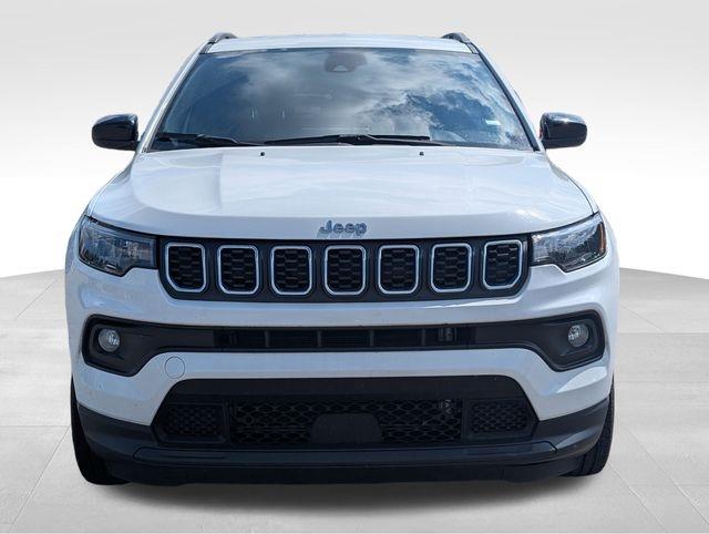 2024 Jeep Compass Latitude photo 8