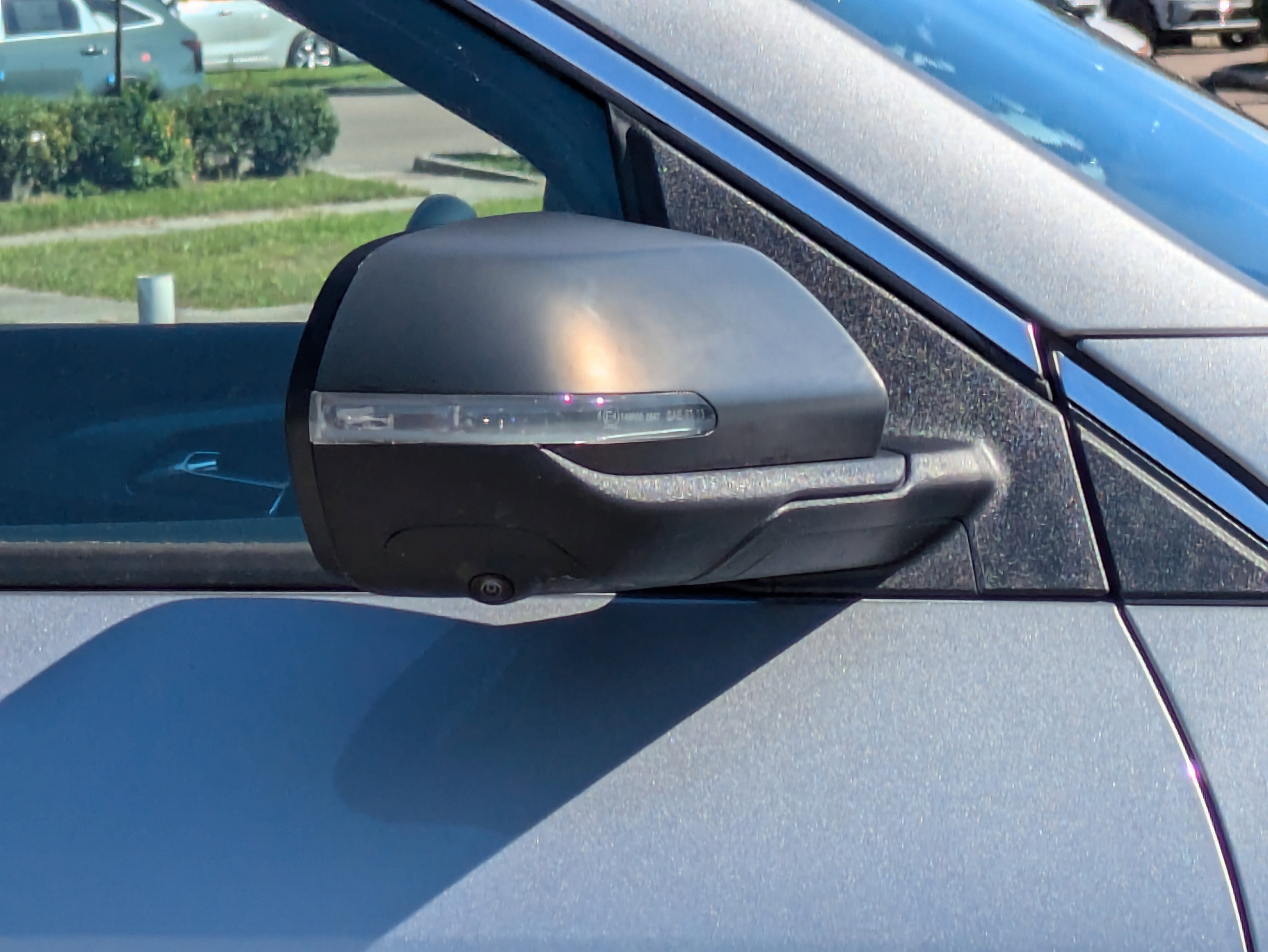 2024 Chevrolet Traverse photo 2