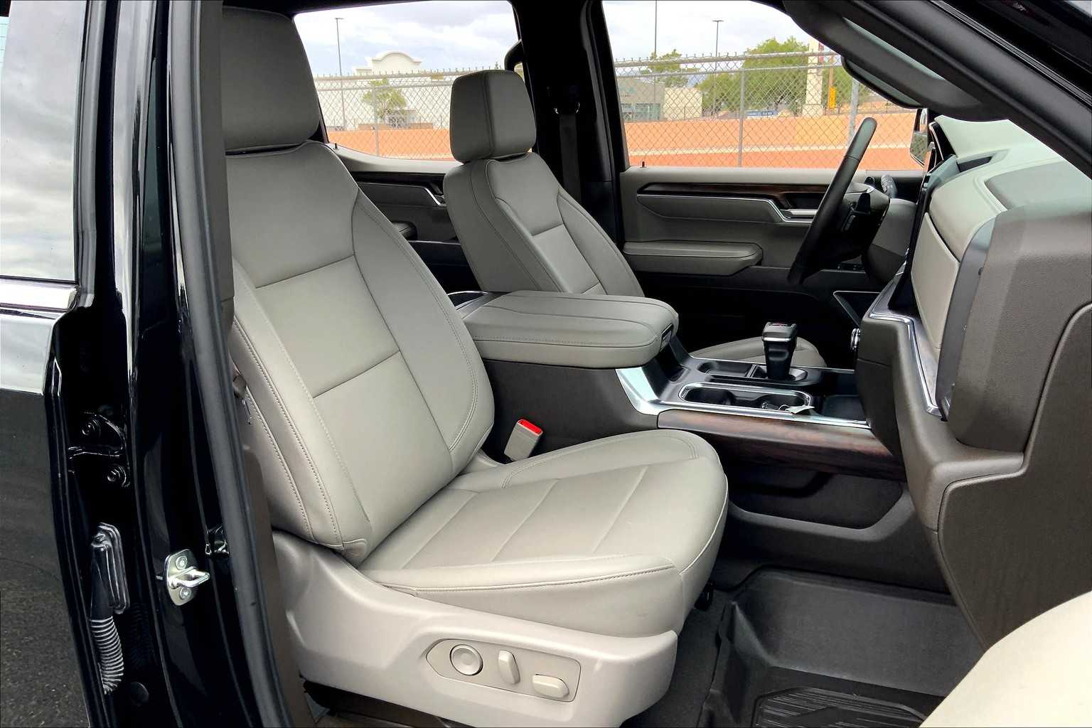 2023 Gmc Sierra 1500 SLT photo 4
