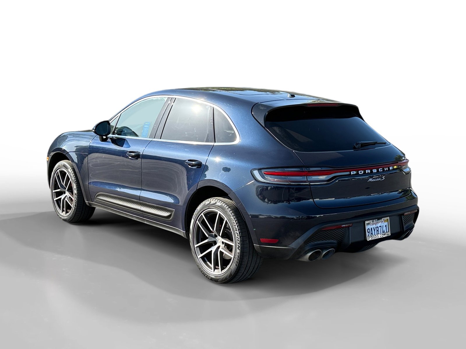 2022 Porsche Macan S photo 3