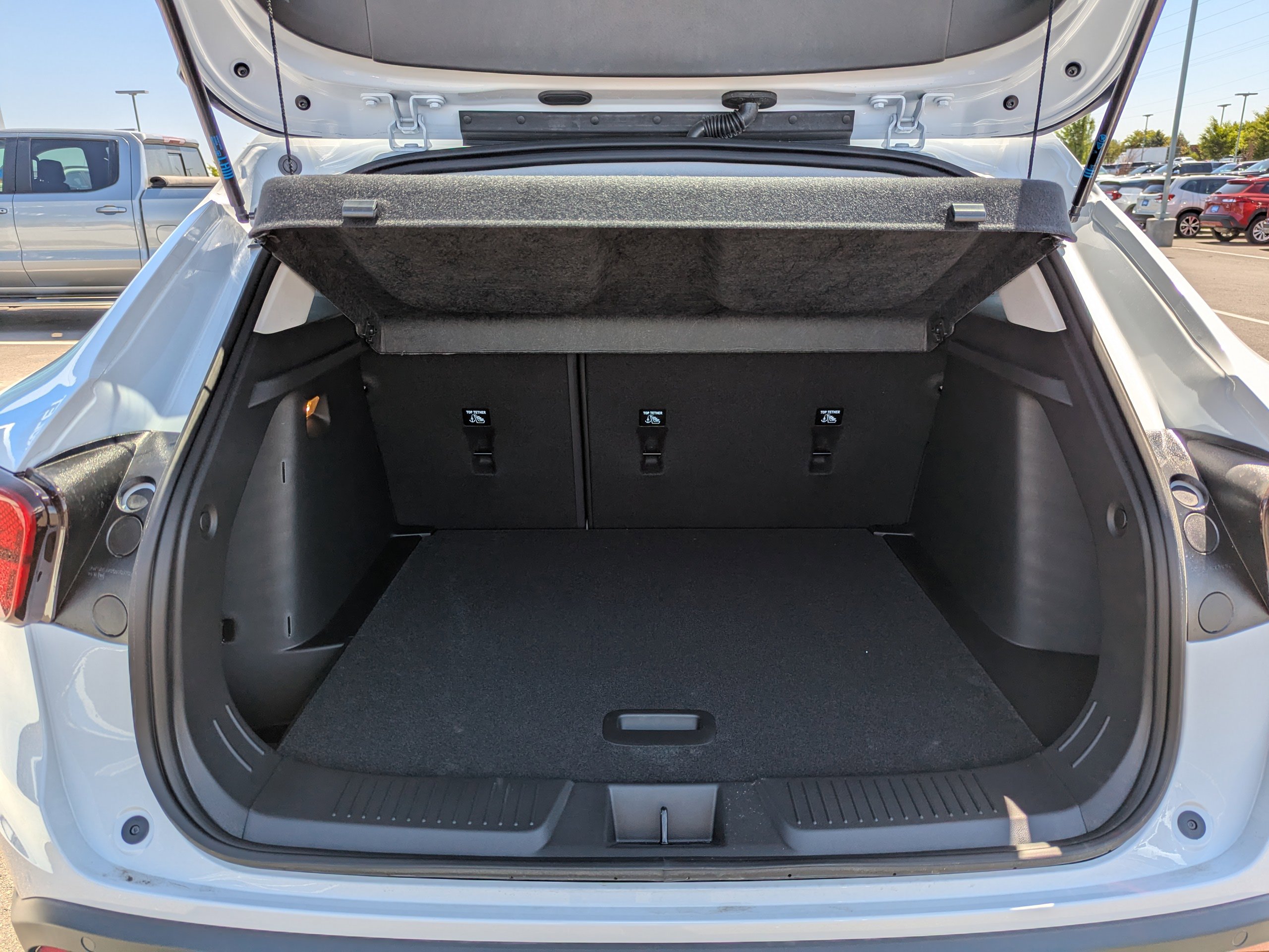 2025 Chevrolet Trax LT photo 31