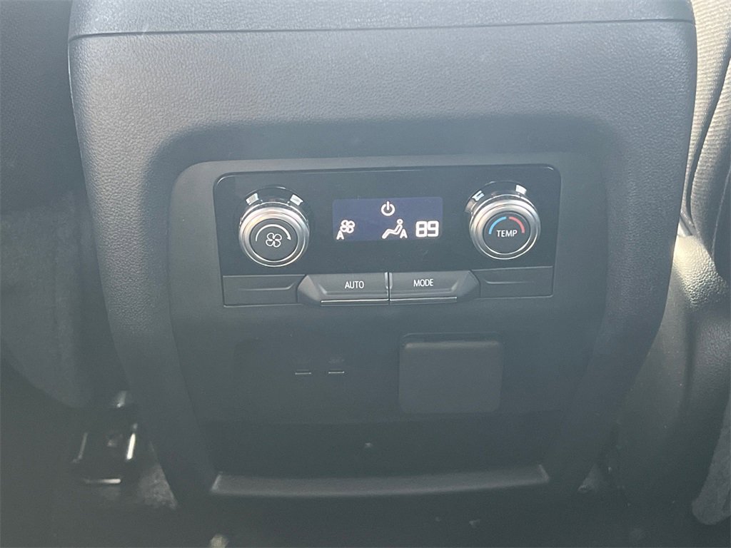 2026 GMC ACADIA - Image 27