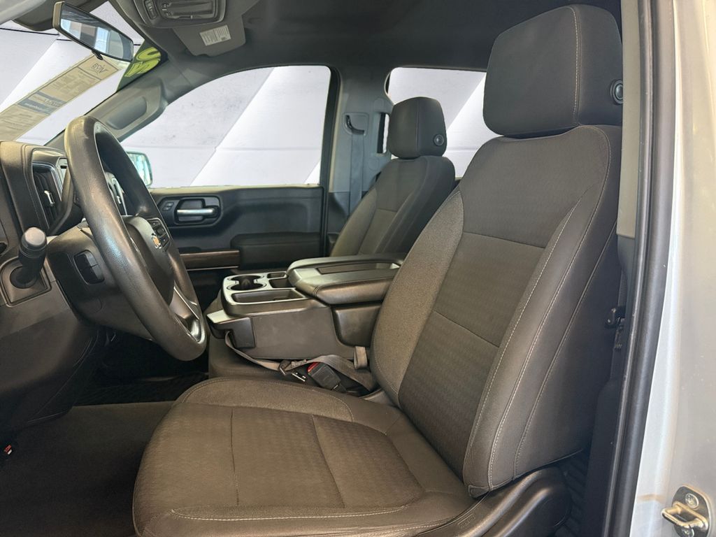 2020 Chevrolet Silverado 1500 LT photo 8