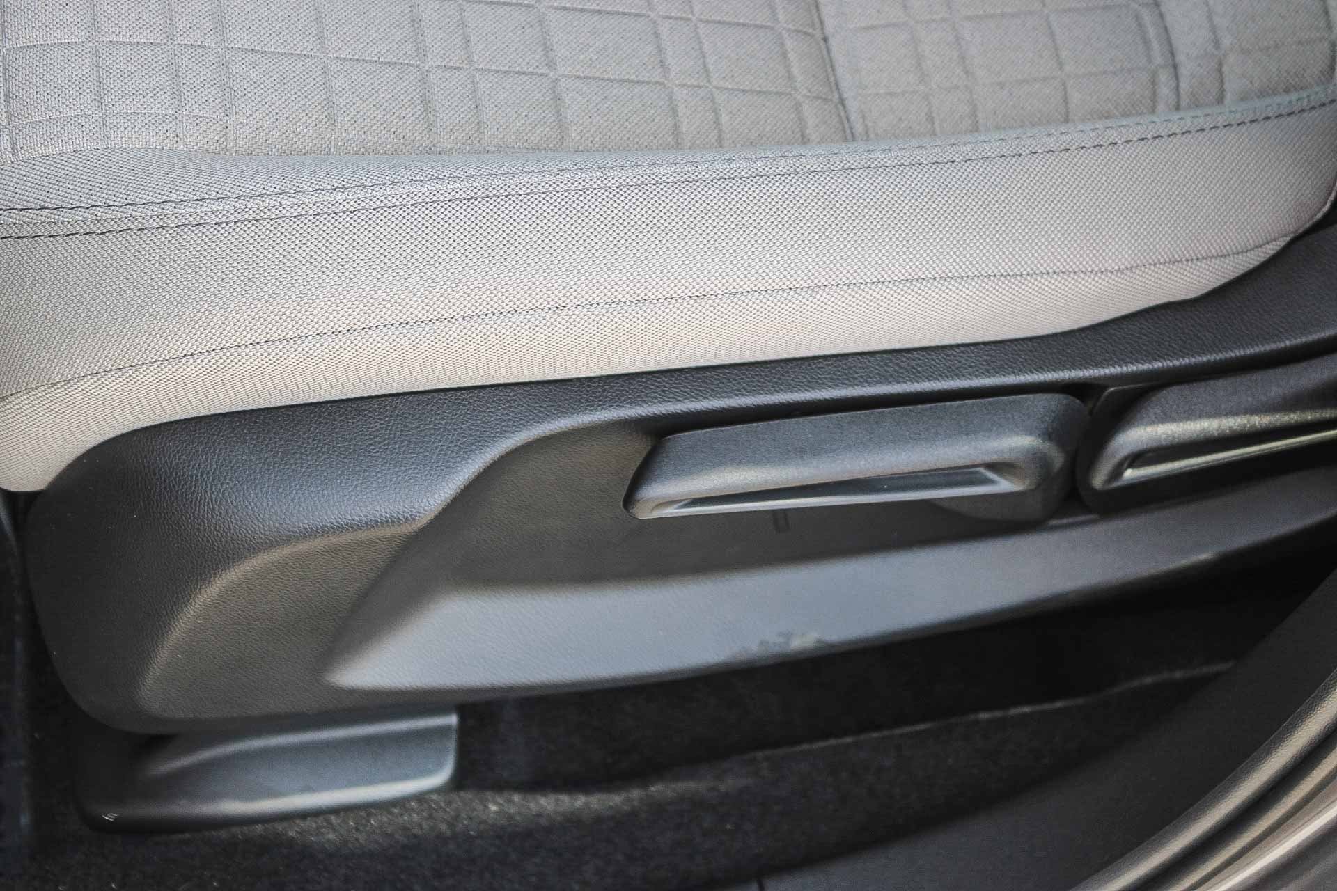 2026 Honda HR-V LX photo 21