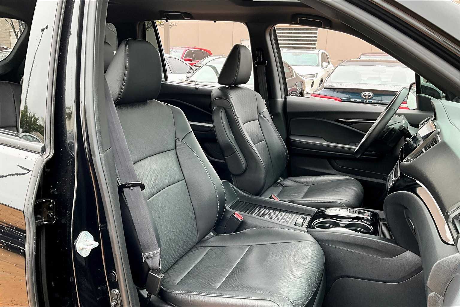 2023 Honda Passport Elite photo 8