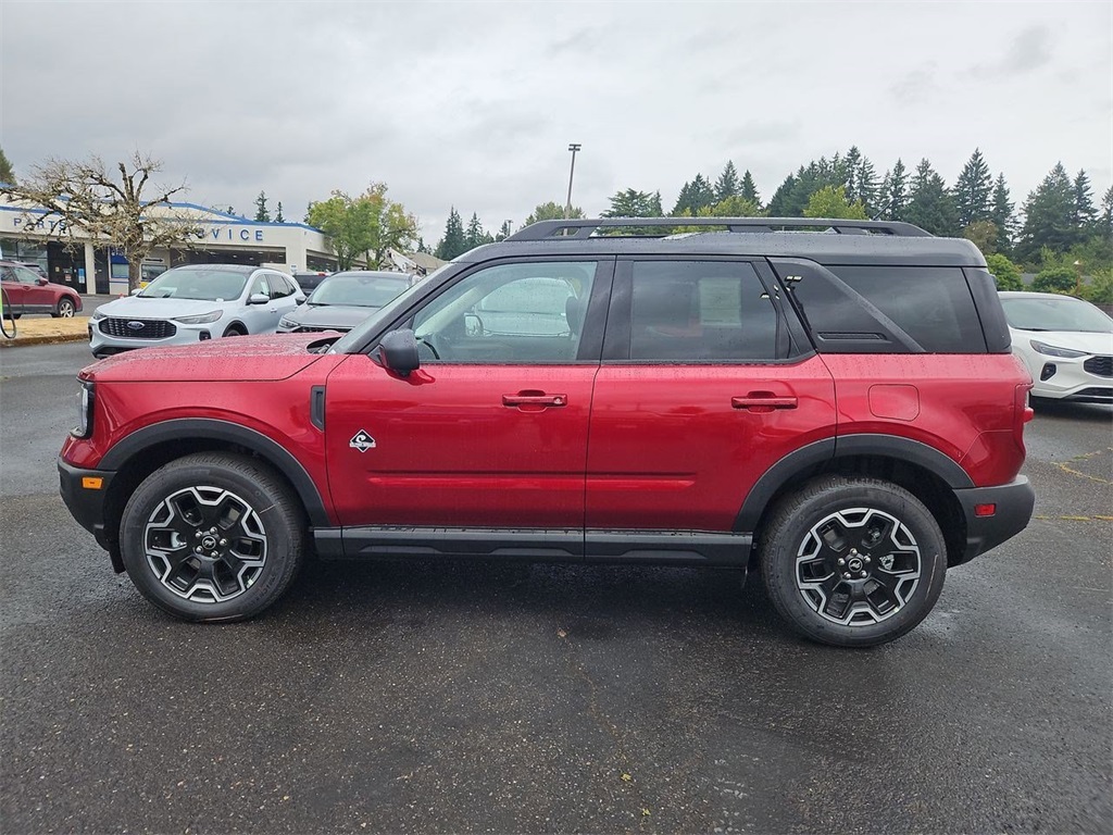 2025 Ford Bronco Sport Outer Banks photo 2