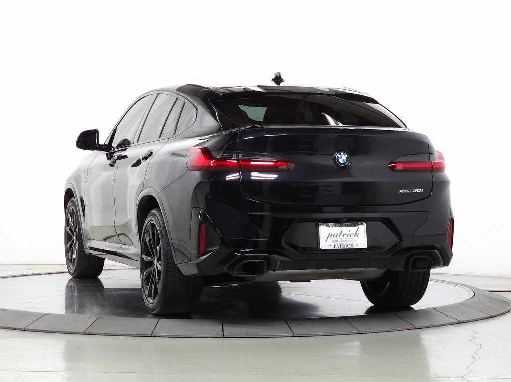 2023 BMW X4 - Image 2