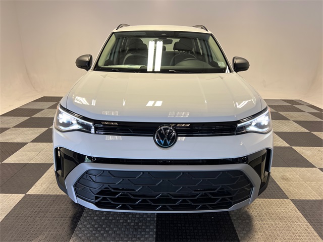 2025 Volkswagen Taos S photo 2