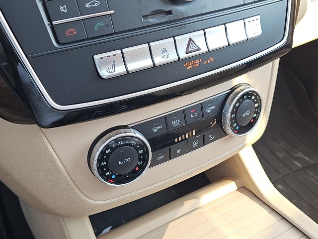 2016 Mercedes Benz GLE 350 4MATIC photo 19