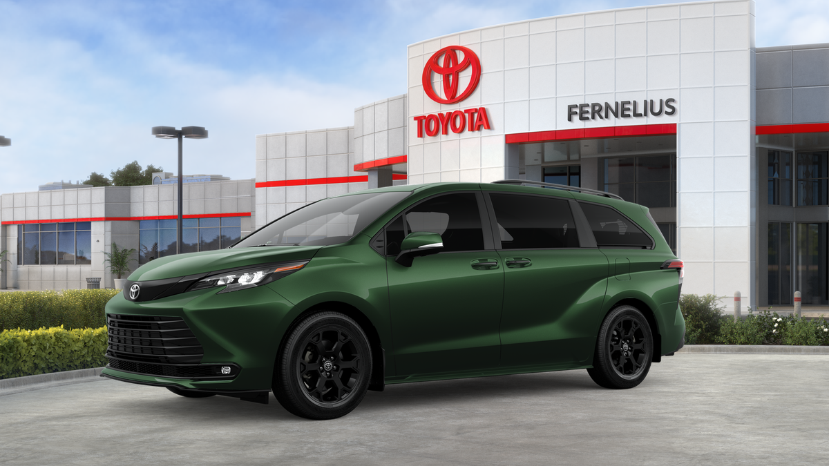 2026 Toyota Sienna Woodland Edition photo 2