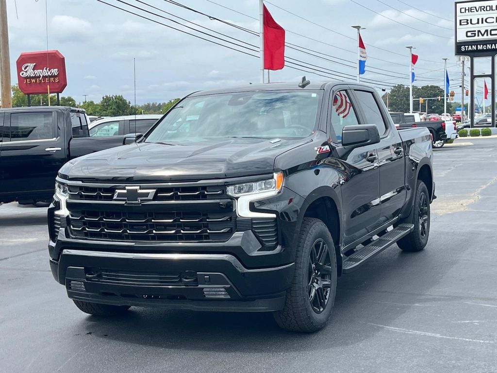 2026 Chevrolet Silverado 1500 RST photo 3
