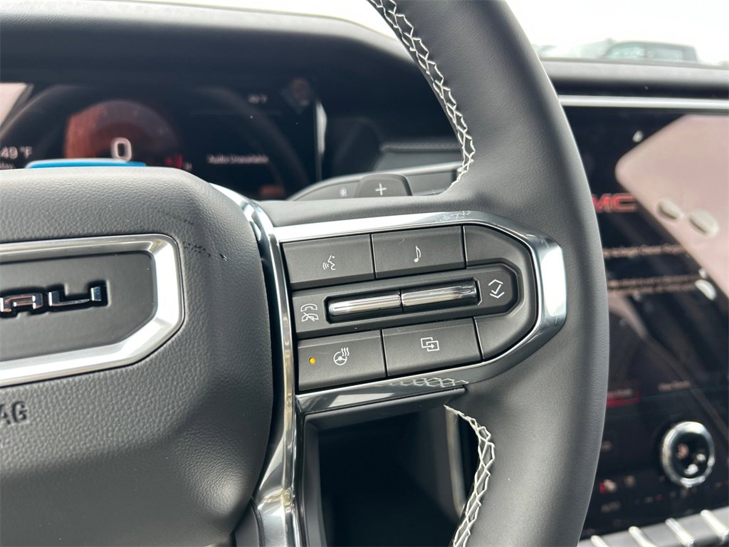 2026 GMC ACADIA - Image 19