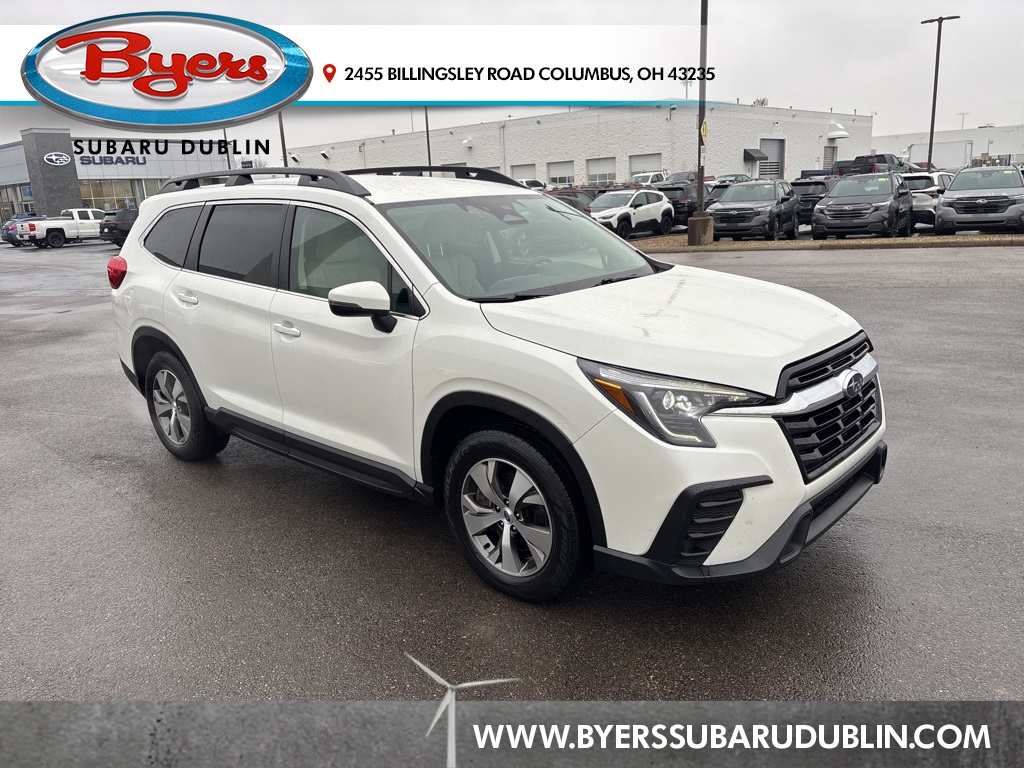 2023 Subaru Ascent Premium's photo