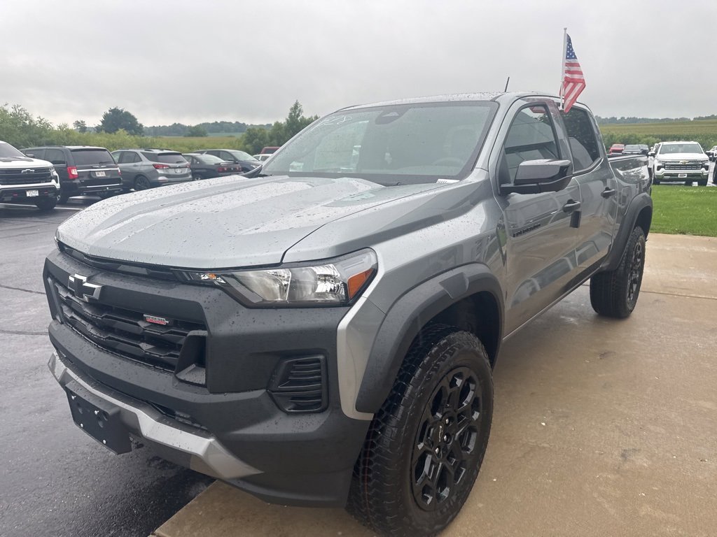 2026 Chevrolet Colorado Trail Boss photo 3