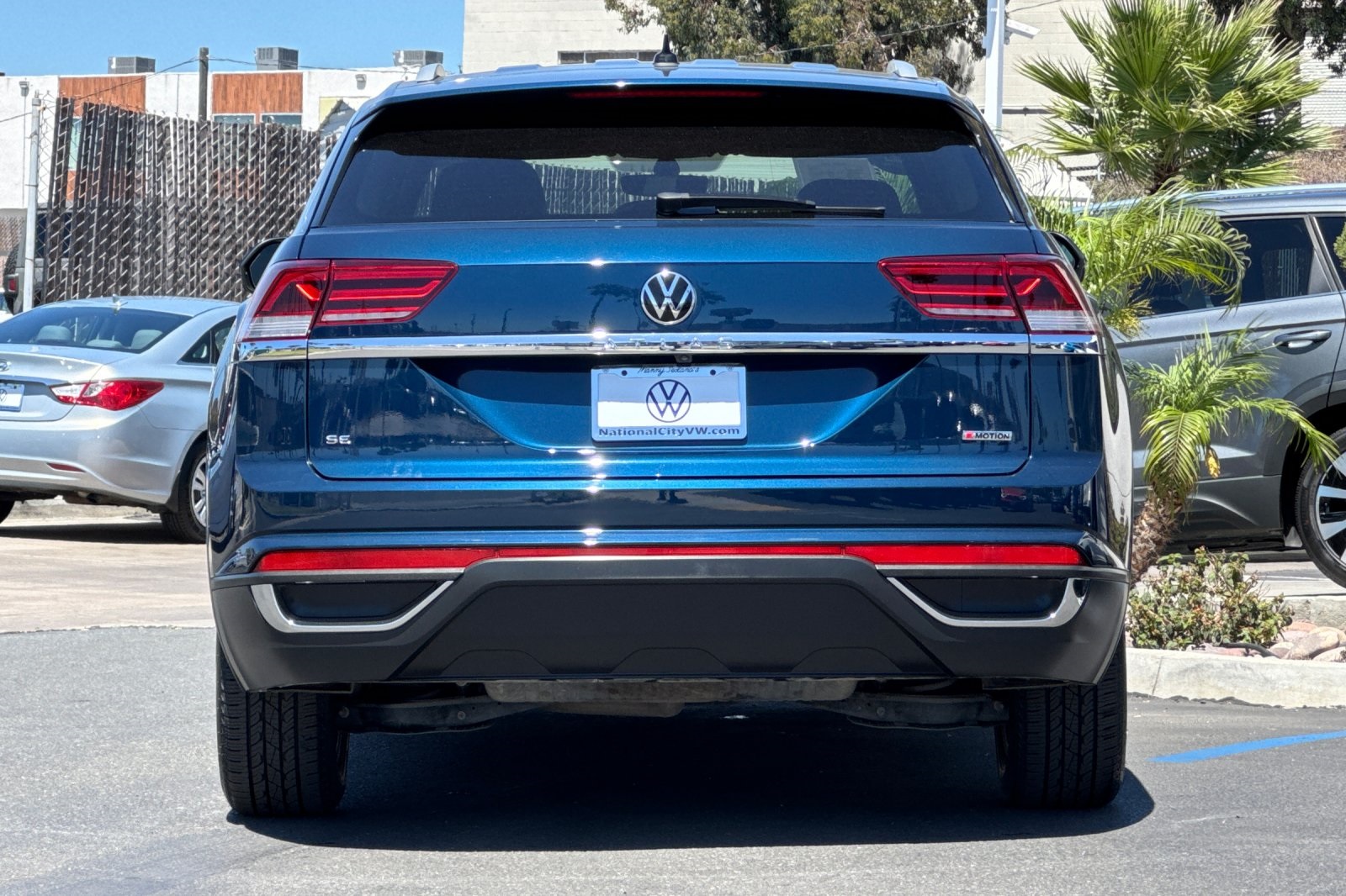 2022 Volkswagen Atlas Cross Sport SE photo 5