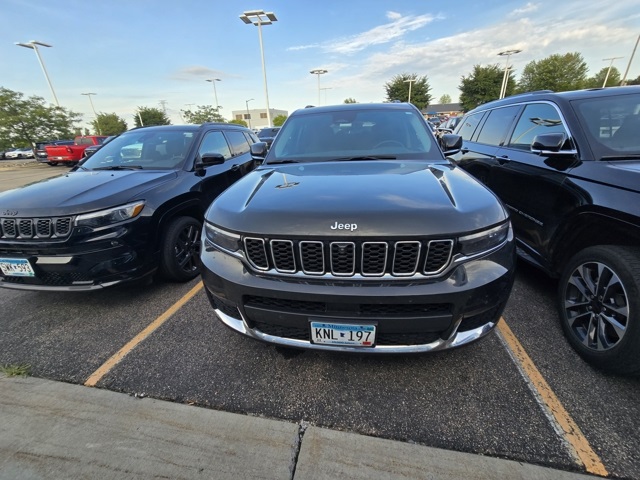 Used 2023 Jeep Grand Cherokee L Limited with VIN 1C4RJKBG0P8800061 for sale in Shakopee, Minnesota