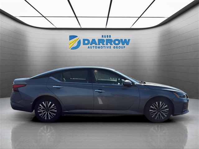 2023 Nissan Altima 2.5 SV photo 5