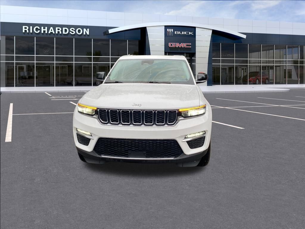 2022 Jeep Grand Cherokee Limited photo 4