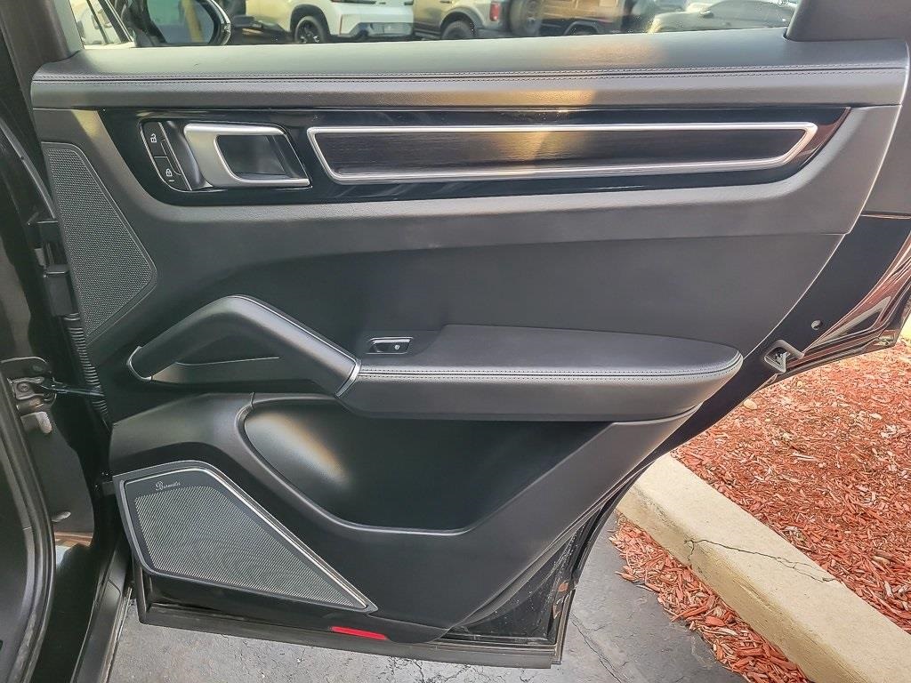 2022 PORSCHE CAYENNE - Image 20