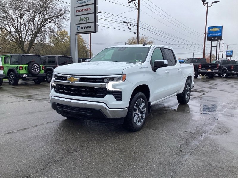 2026 Chevrolet Silverado 1500 LT photo 3