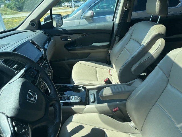 2021 Honda Pilot Touring photo 4