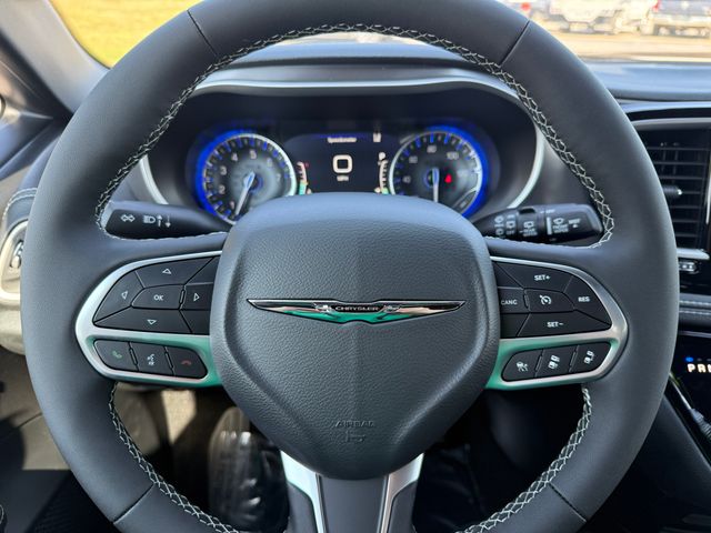 2026 Chrysler Pacifica photo 23