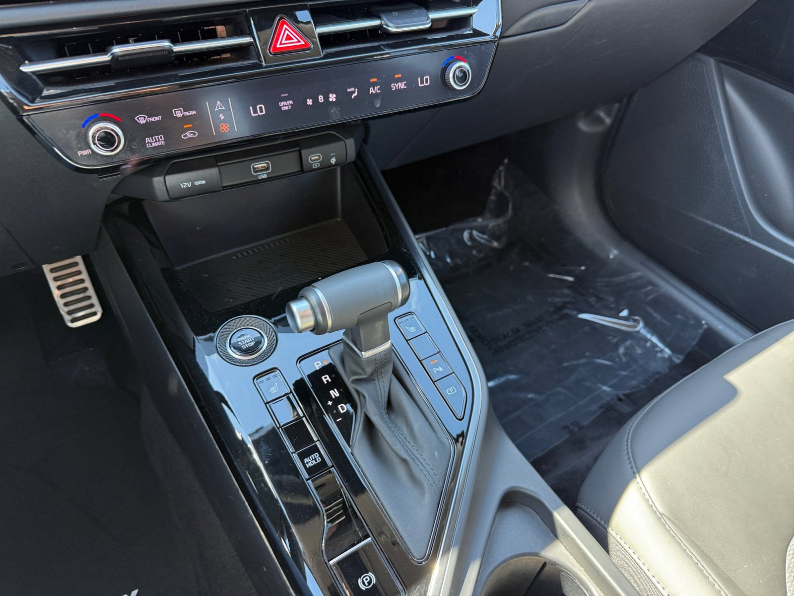 2023 Kia Niro EX Touring photo 13