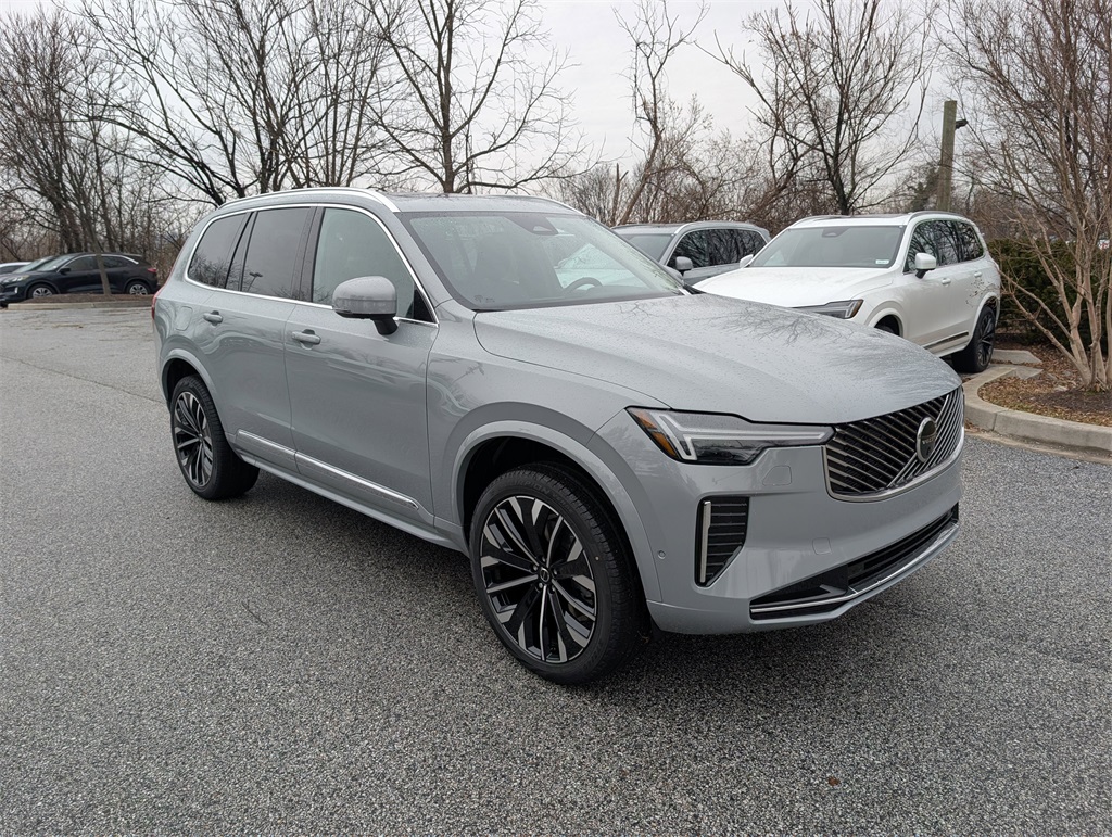 2026 Volvo XC90 Plus's photo