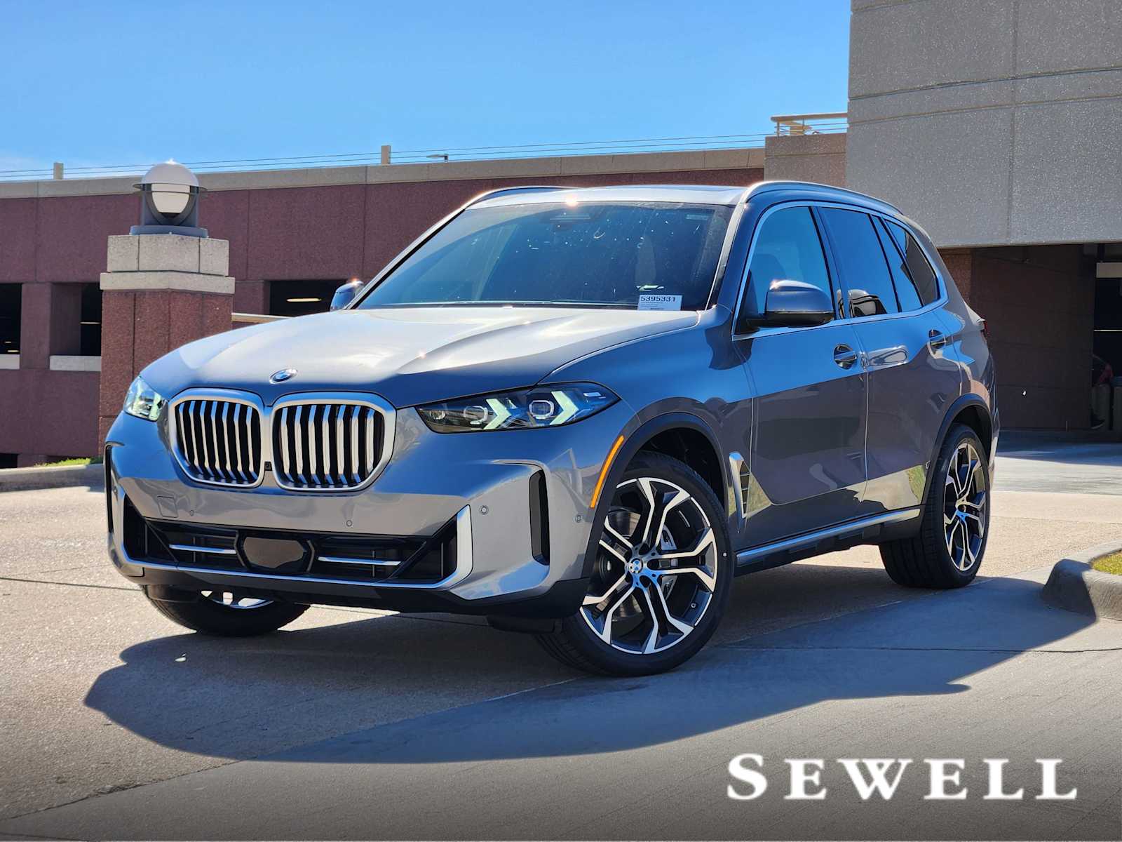 2026 BMW X5 40i's photo