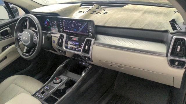 Used 2023 Aurora Black Kia EX image 30