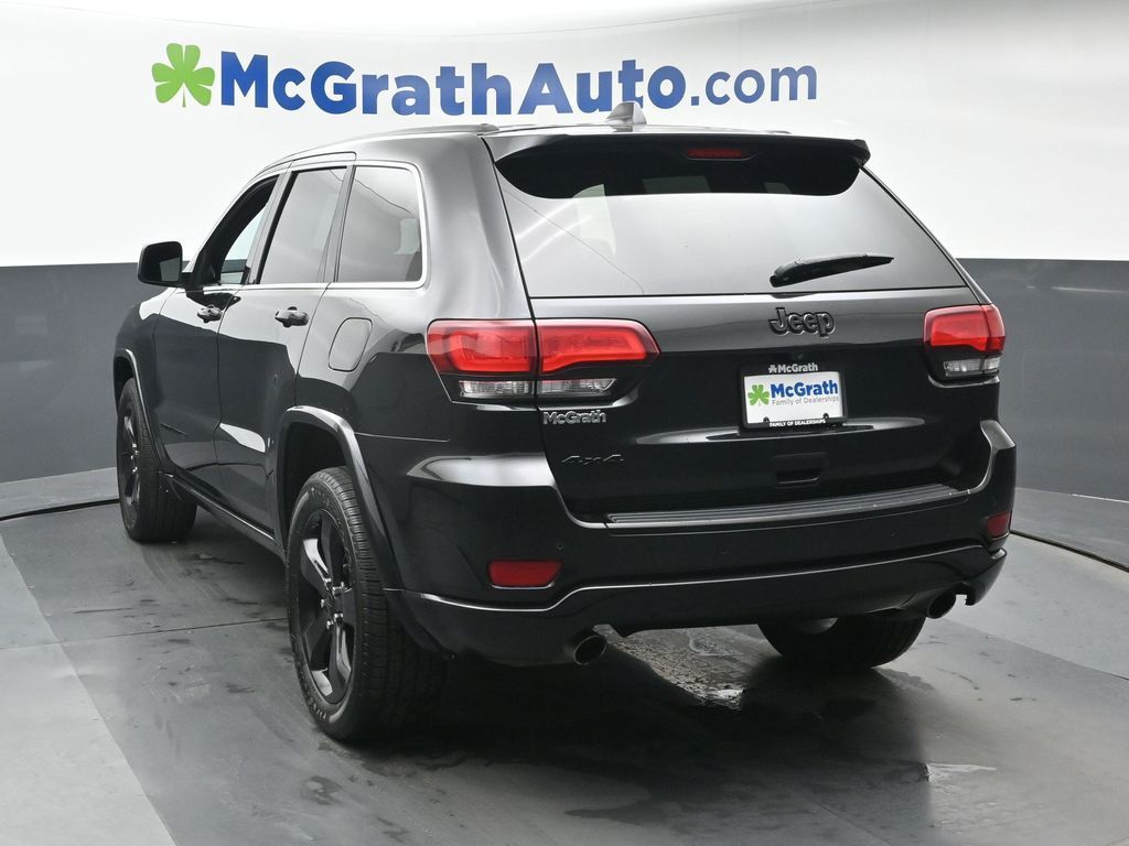 2015 Jeep Grand Cherokee Altitude photo 17