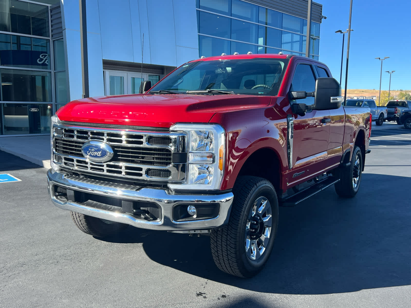 2023 Ford F-350 XLT photo 2
