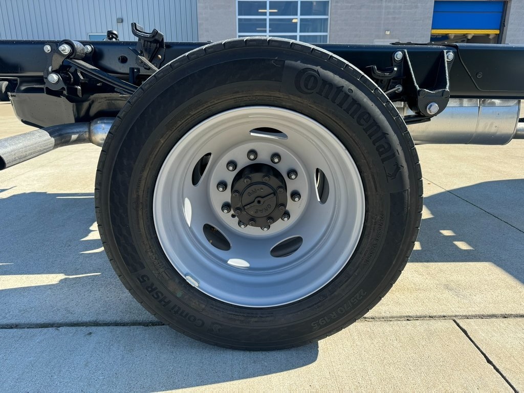 2024 Ford F-450 XL photo 24