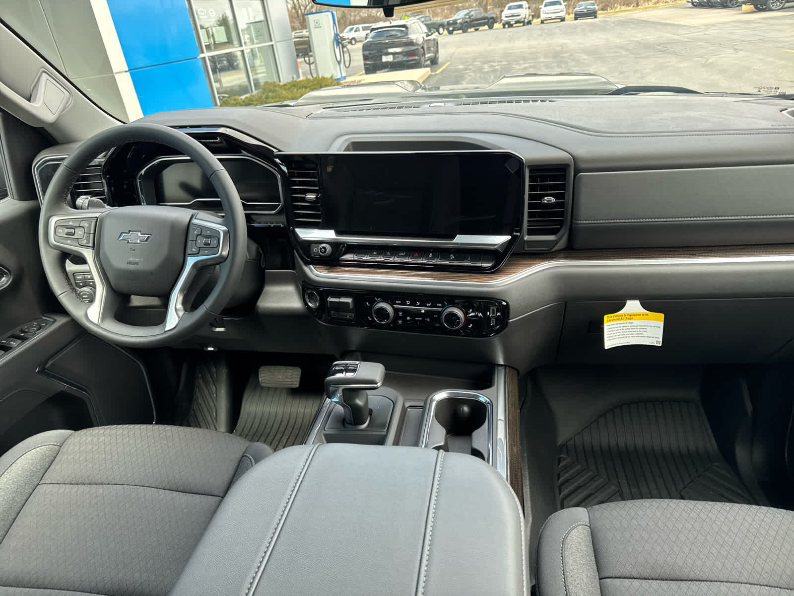 2025 Chevrolet Silverado 1500 LT Trail Boss photo 3
